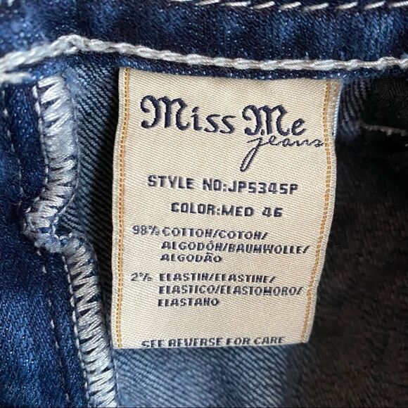 Miss Me Rhinestone Cross Capris Jeans - Picture 9 of 13